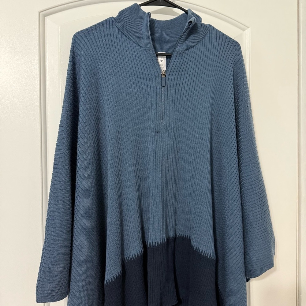 Lululemon On The Go Poncho Blue One Size Flawed